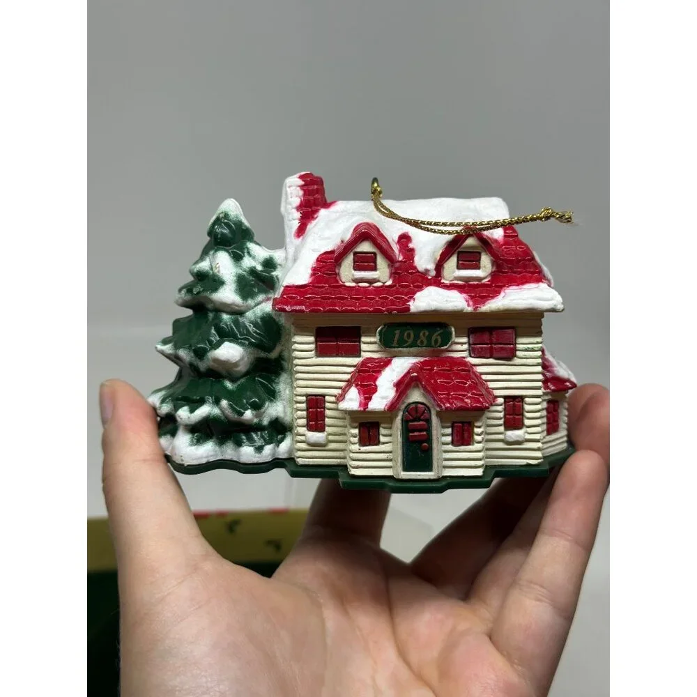 VTG 1986 Rex Lee New Home‎ Snowy Christmas Home Decor Ornament Miniature Holiday